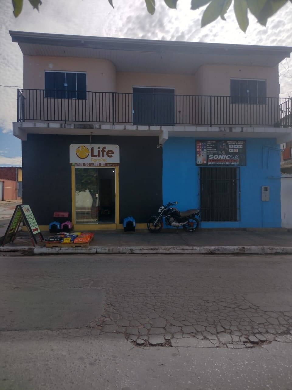 Vende-se dois sobrados comercial no São João Del Rey