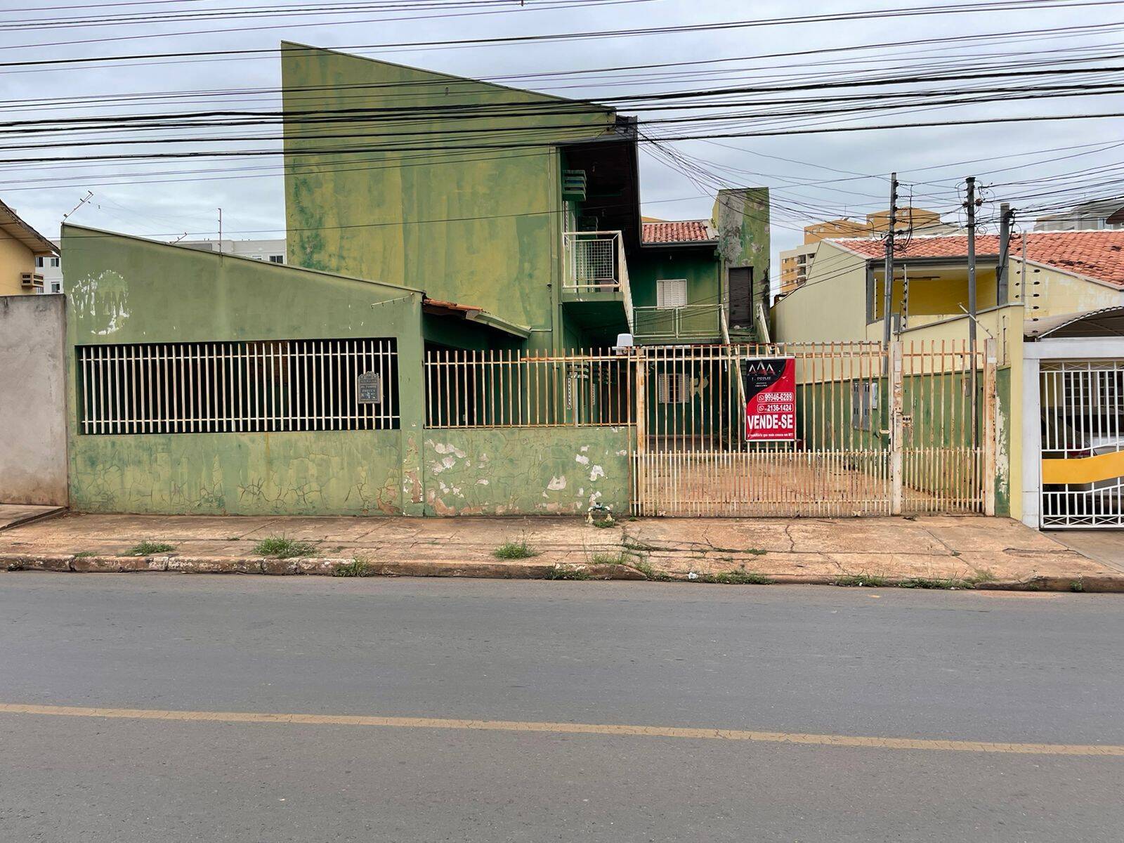 Conjunto com 8 quitinetes no Bairro Morada do Ouro