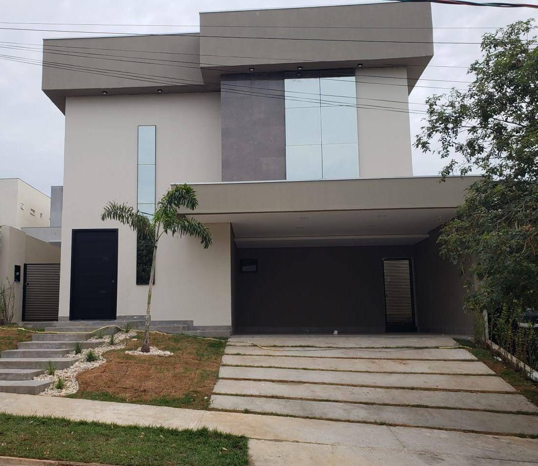 Vende-se sobrado no Condomínio Belvedere I