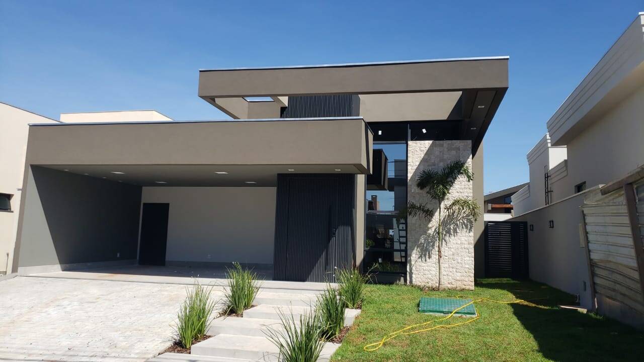Casa a venda no Condomínio Florais do Valle