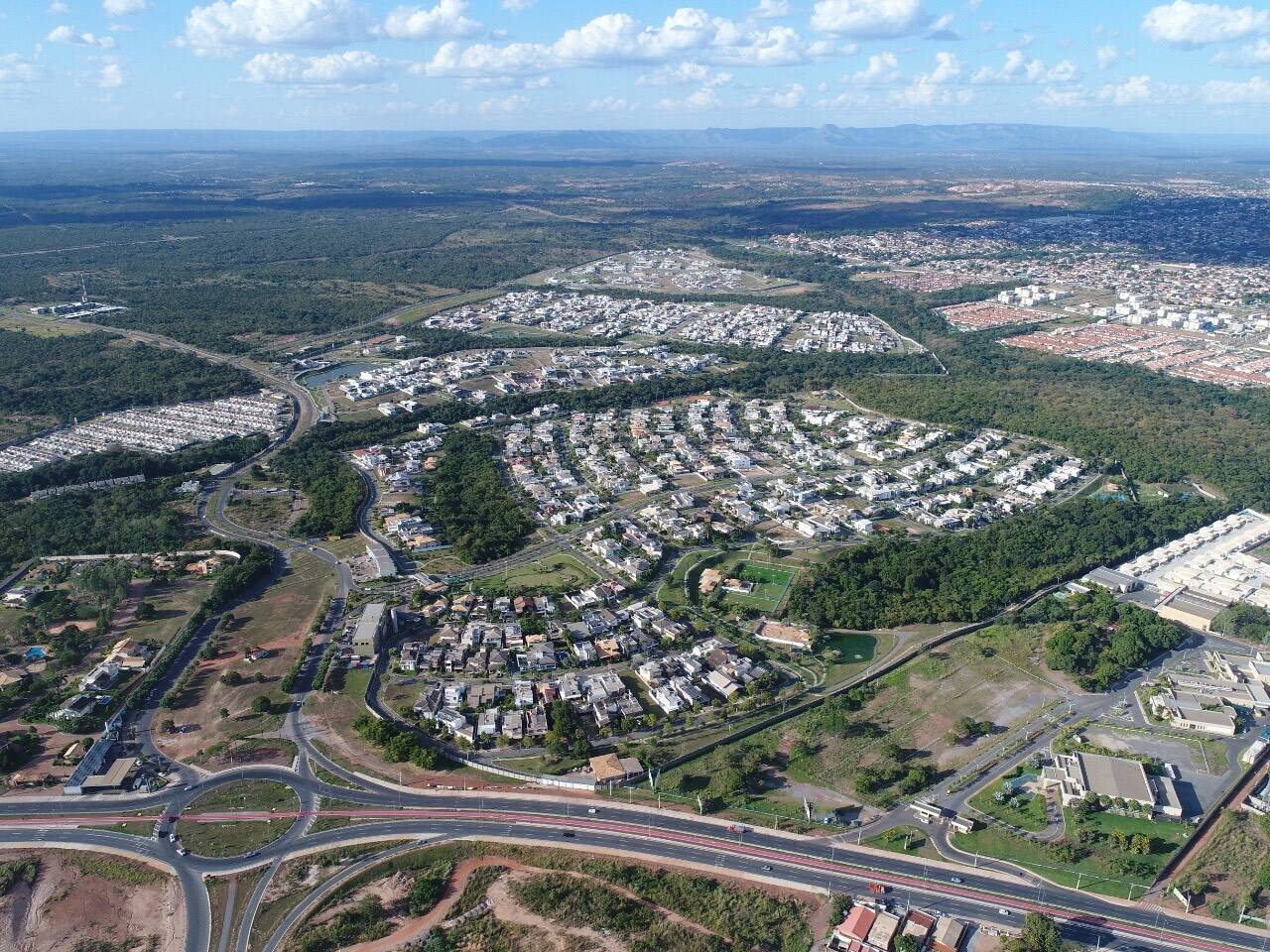 Area a venda em Cuiabá ao lado do Ginco Empresarial Dubai