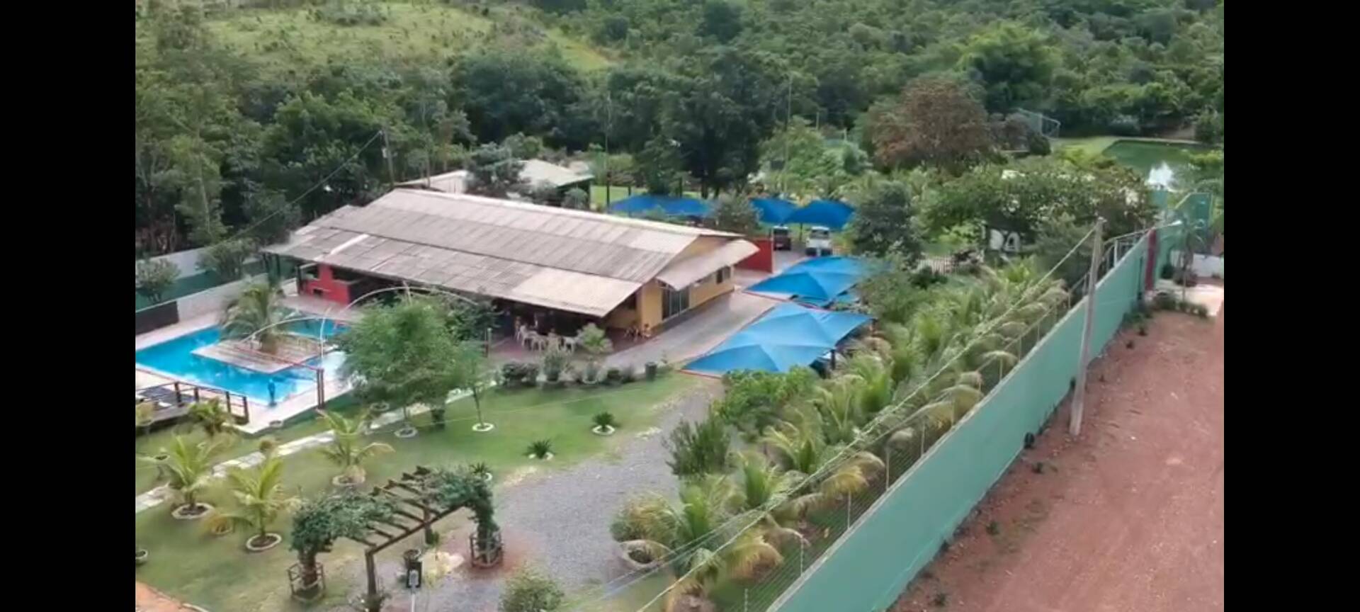 Chácara à venda em Várzea Grande MT com 20.000m², piscina e área gourmet