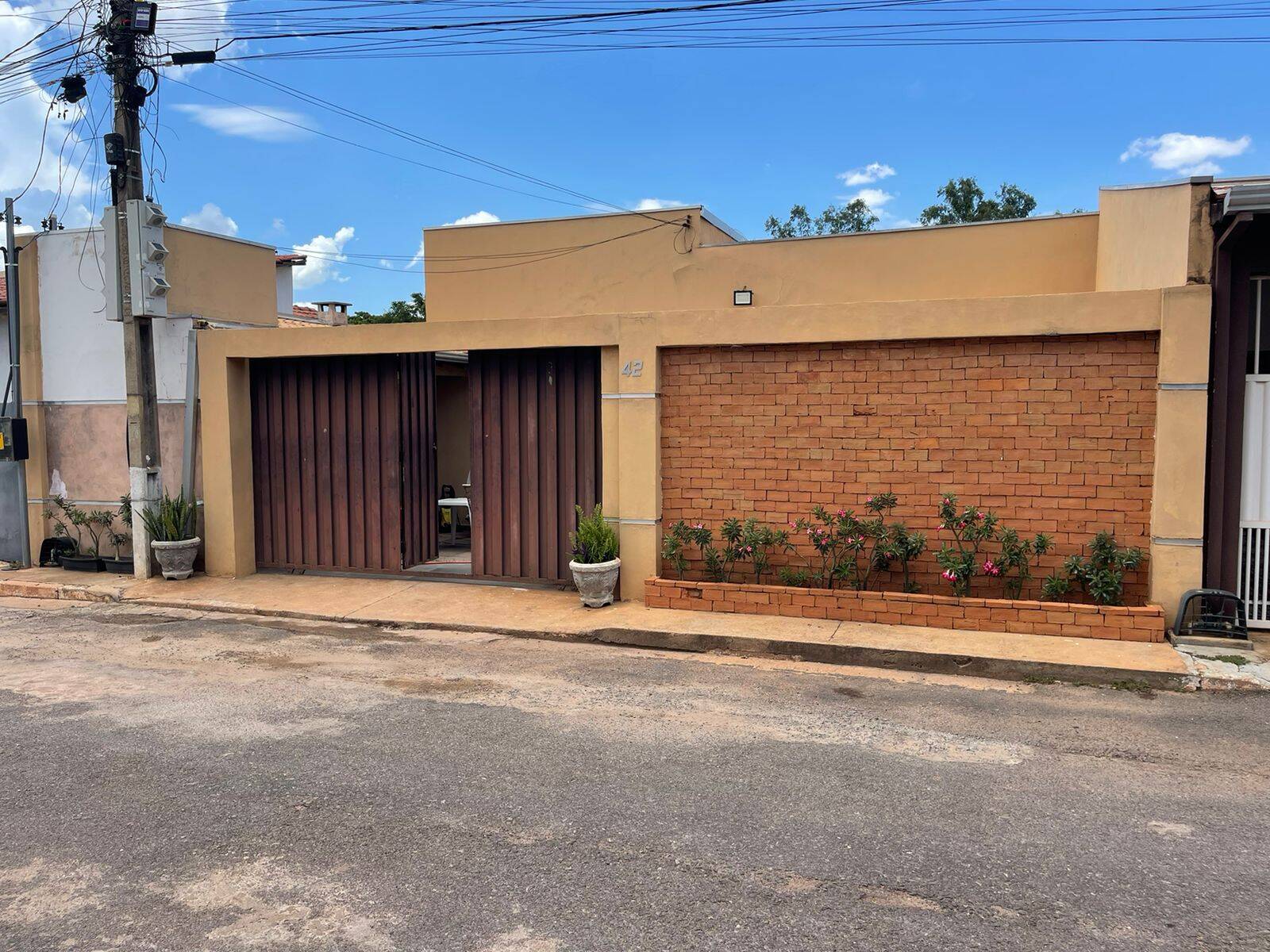 Casa de 3 Quartos com Piscina no CPA Norte 3: Descubra Seu Novo Lar!