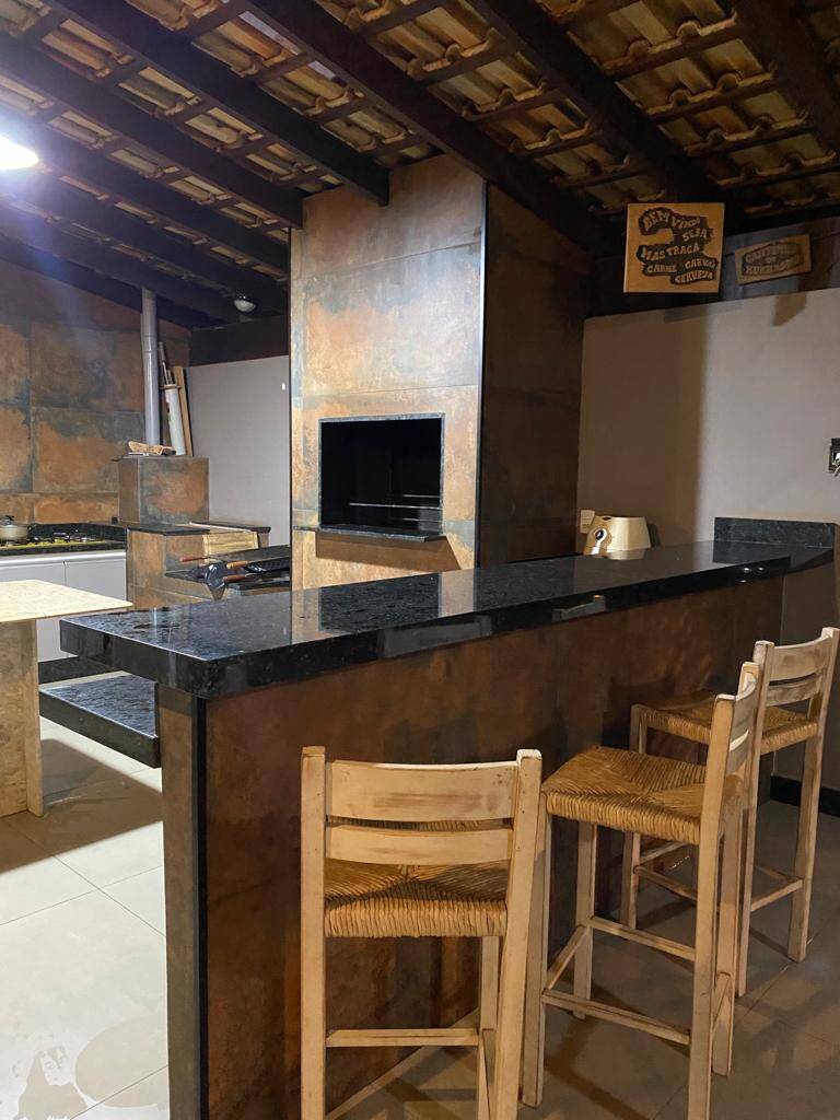 Alugo ou Vendo Casa Mobiliada, 3 Suítes e Piscina na Chapada dos Guimarães