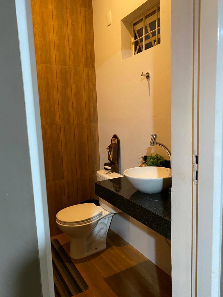 Alugo ou Vendo Casa Mobiliada, 3 Suítes e Piscina na Chapada dos Guimarães