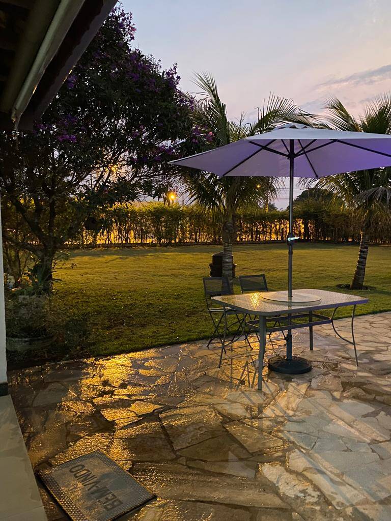Alugo ou Vendo Casa Mobiliada, 3 Suítes e Piscina na Chapada dos Guimarães