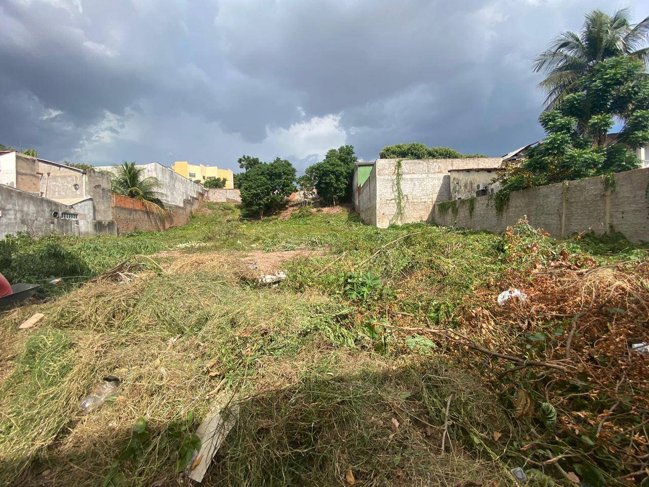 Vende-se Terreno com Acesso a Avenida Miguel Sutil e Avenida General Mello