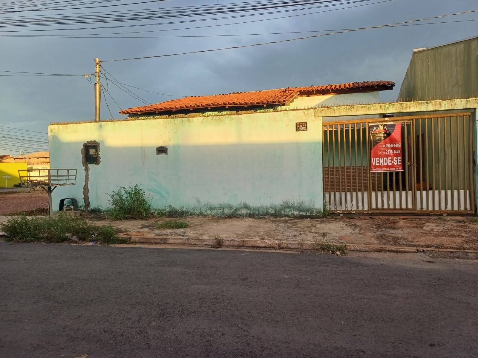 VENDO CASA DE ESQUINA NO PRIMEIRO DE MARÇO