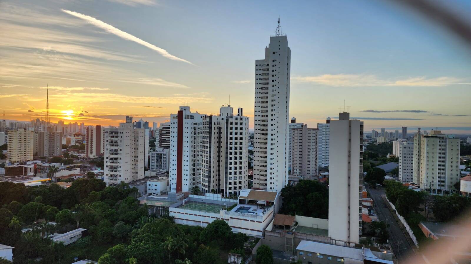 EXCLUSIVO APARTAMENTO VILLAGGIO SALERNO NO QUILOMBO