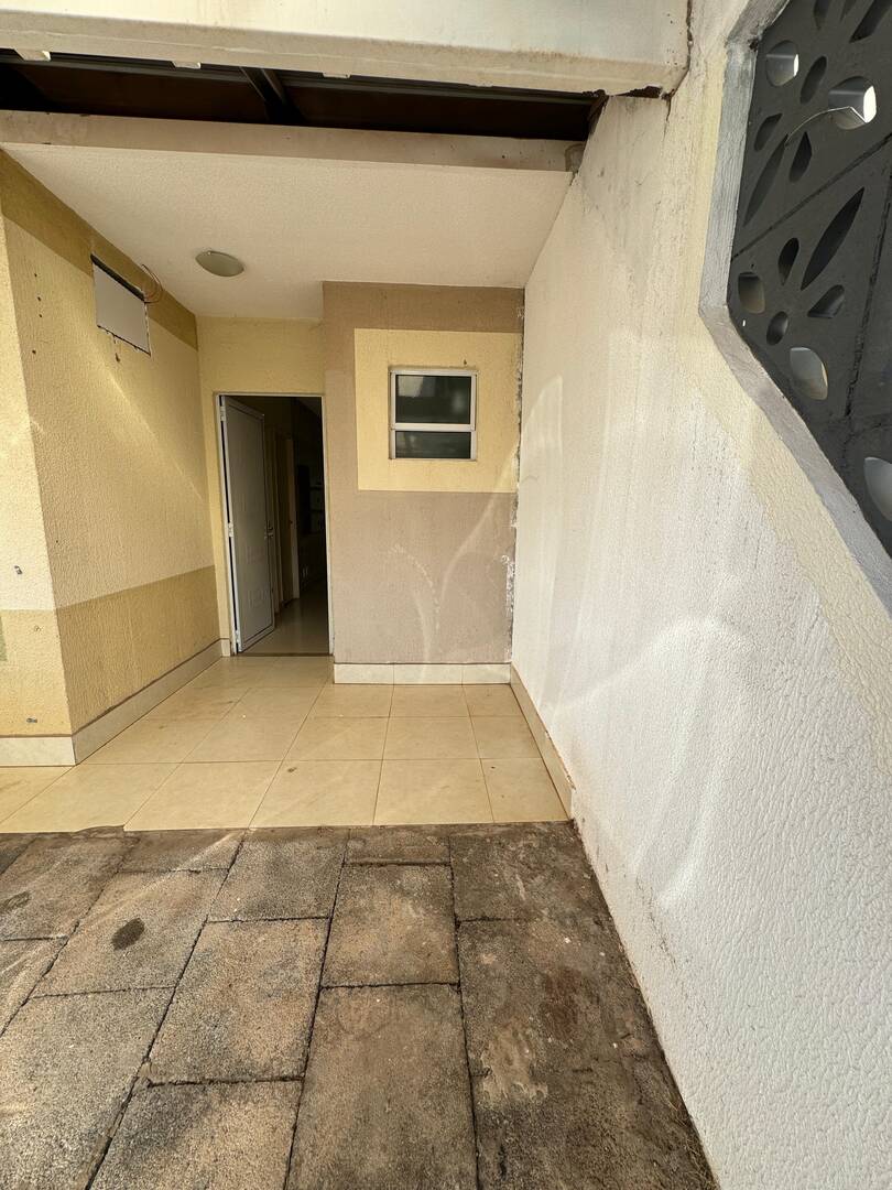 Vende-se casa no Condomínio Rio Cachoeirinha (Jd Imperial)
Vende-se casa