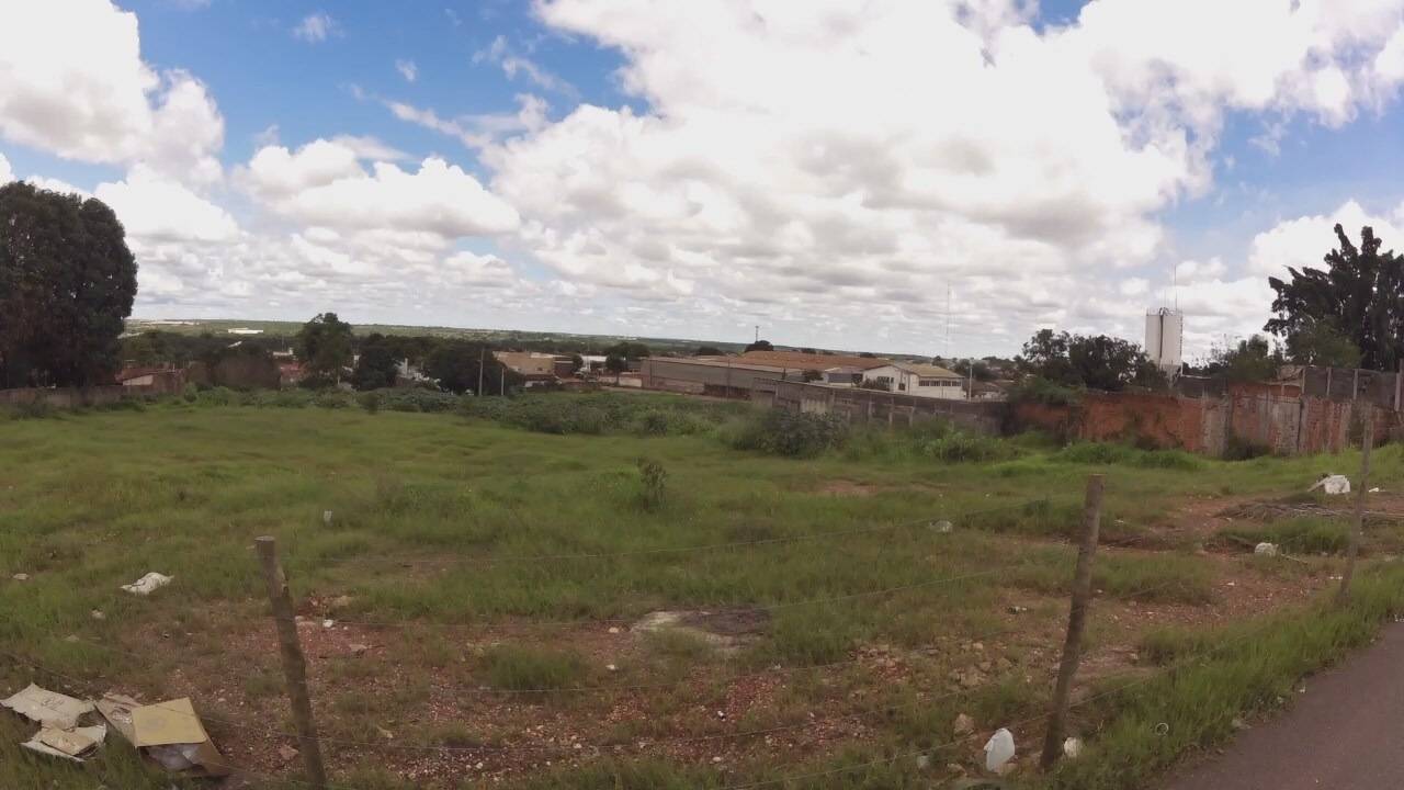 Terreno à venda na avenida Miguel sutil em Cuiabá MT