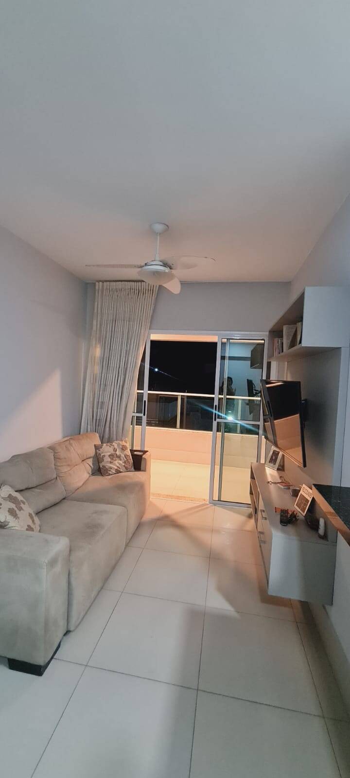 Vendo apto, Edifício Uniko, planejados, 02 suítes por R$590.000,00