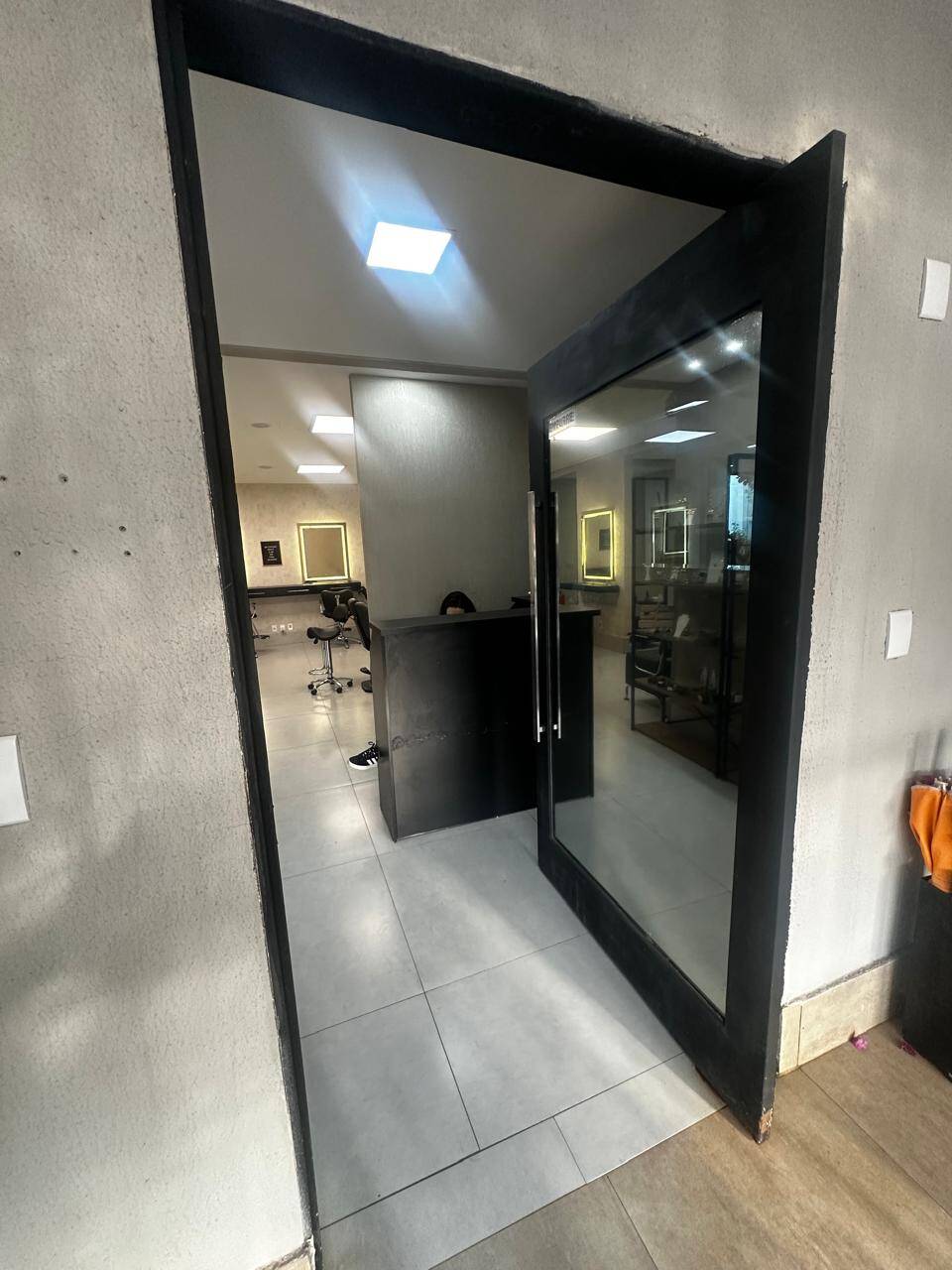 Sobrado Comercial à Venda no Bairro Santa Rosa – Investimento Imobiliário