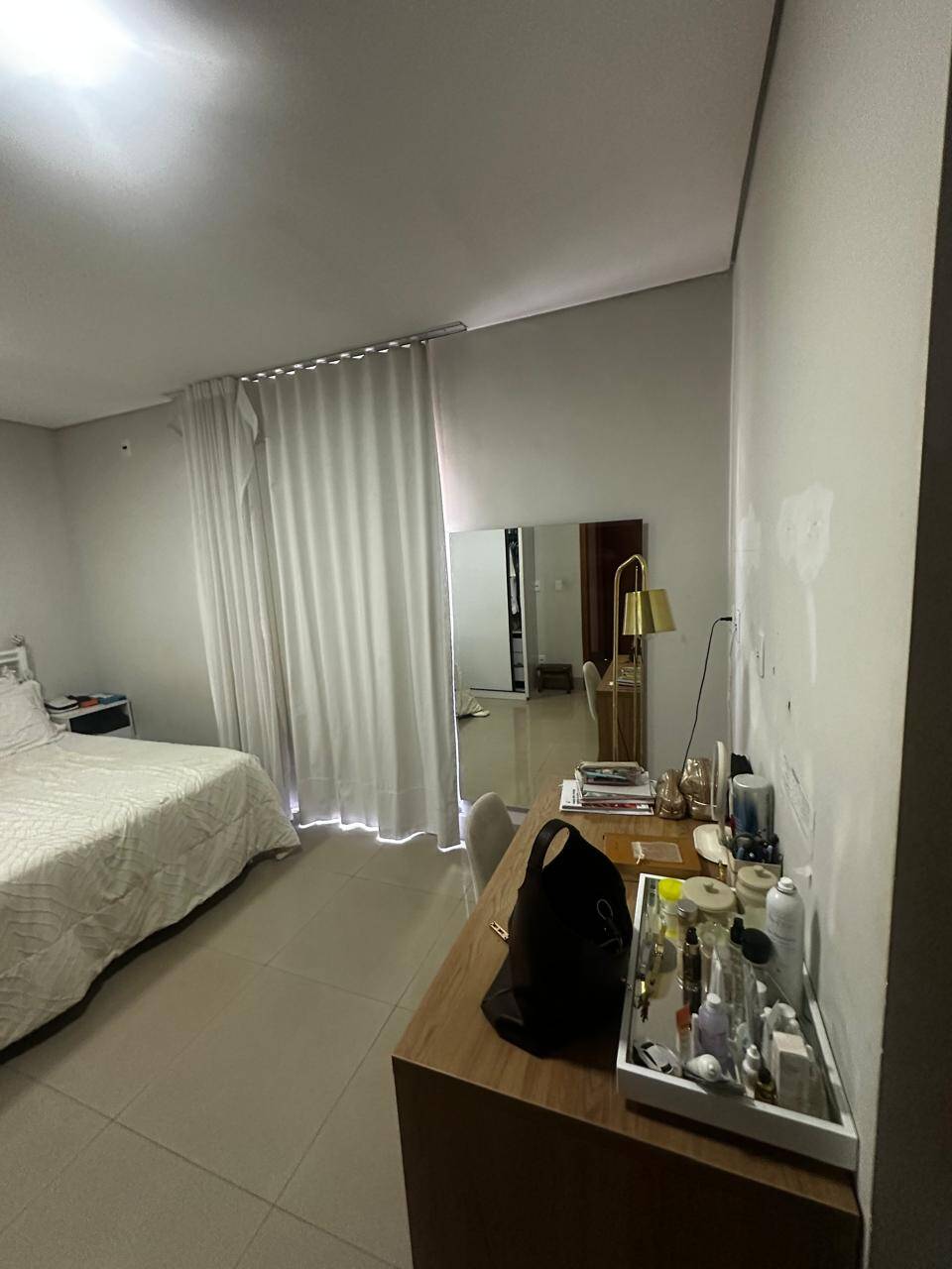 Sobrado Comercial à Venda no Bairro Santa Rosa – Investimento Imobiliário