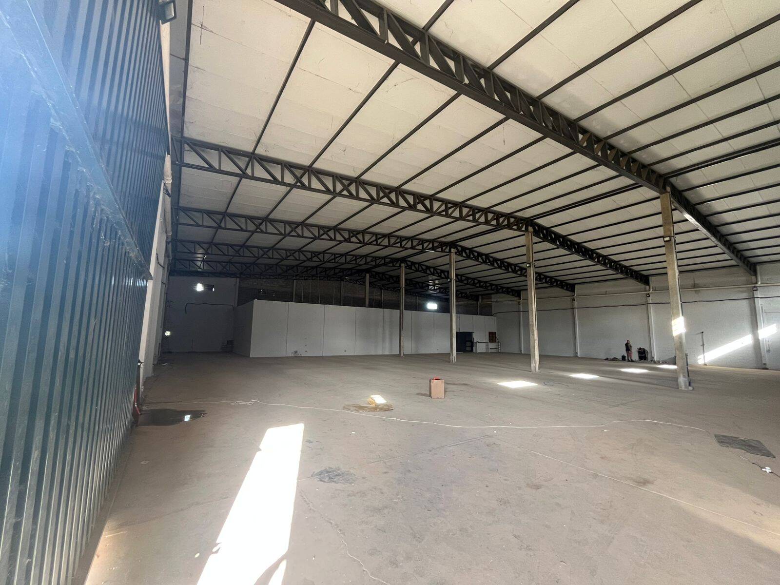 Barracão Premium Av.Miguel Sútil 1.200m² de barracão 49 mts frente Avenida