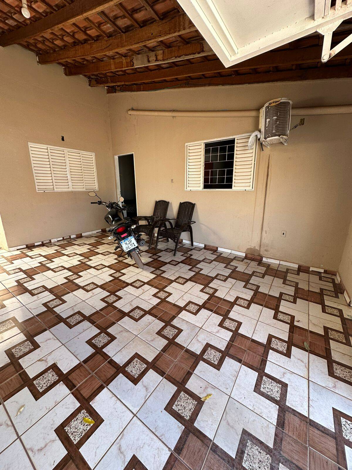 Alugo Casa em Condominio Proximo ao Centro politico