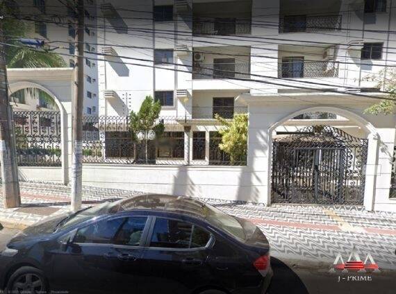 Em ótima localização apartamento no Edificio Dunhill