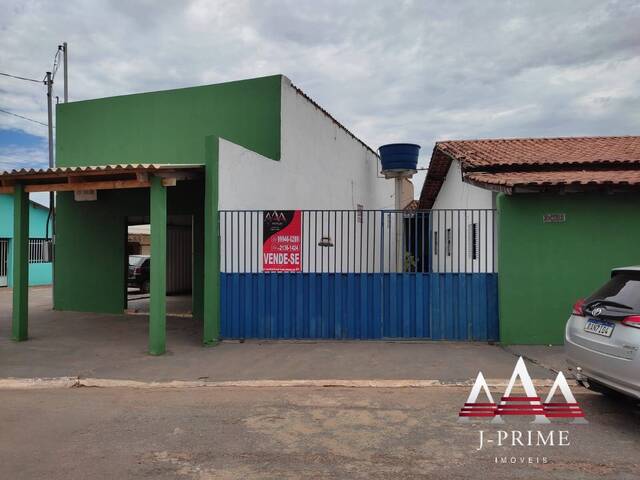 Casa para Venda em Várzea Grande - 2
