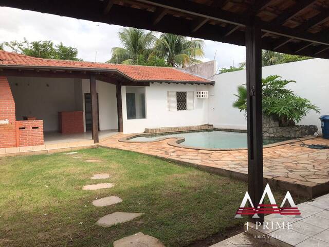 Casa para Venda em Cuiabá - 2