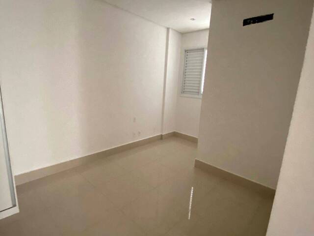 Apartamento para Venda em Cuiabá - 5