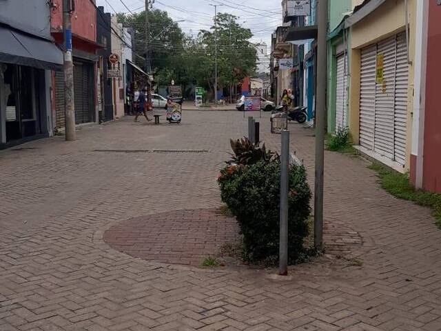 #1266 - Salão Comercial para Venda em Cuiabá - MT - 2