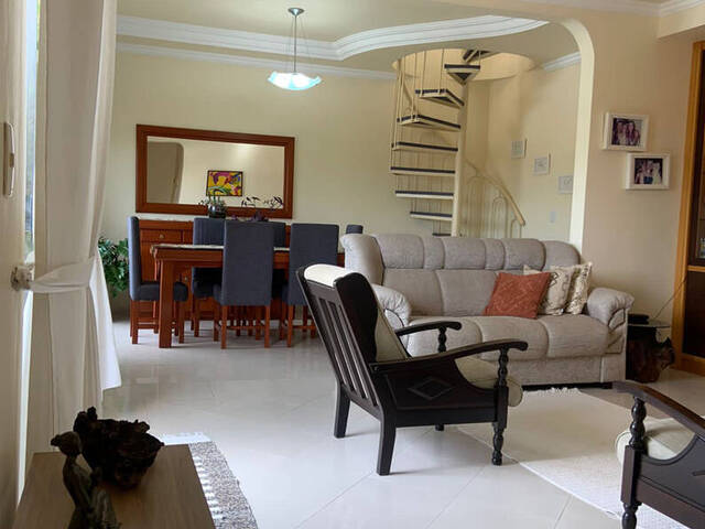 #1376 - Apartamento para Venda em Cuiabá - MT