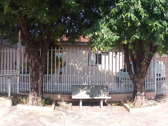 #1409 - Casa para Venda em Cuiabá - MT - 1