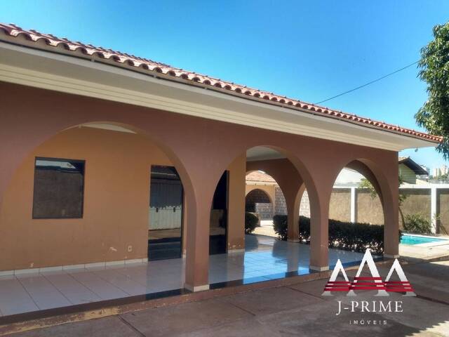 #1527 - Casa para Venda em Cuiabá - MT - 2