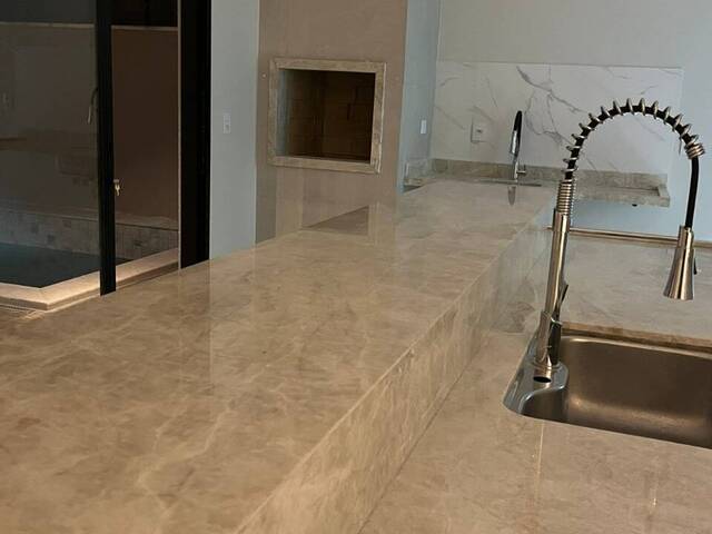 Casa em condomínio para Venda em Cuiabá - 4