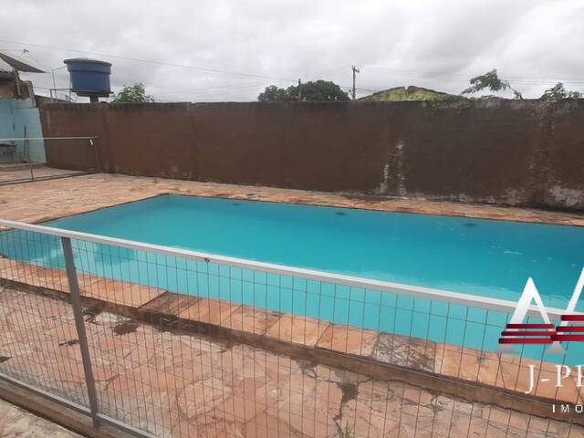 Casa para Venda em Várzea Grande - 4