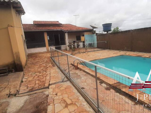 Casa para Venda em Várzea Grande - 5
