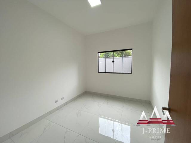 Casa para Venda em Várzea Grande - 5
