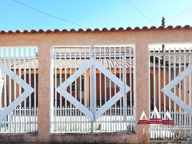 Casa para Venda em Cuiabá - 2