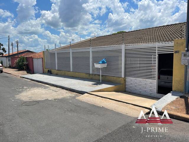Casa para Venda em Cuiabá - 2