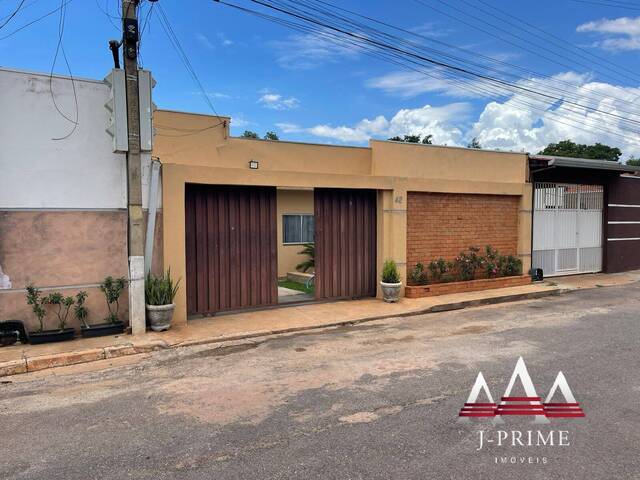 Casa para Venda em Cuiabá - 2