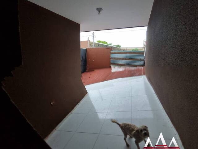 Casa para Venda em Várzea Grande - 4