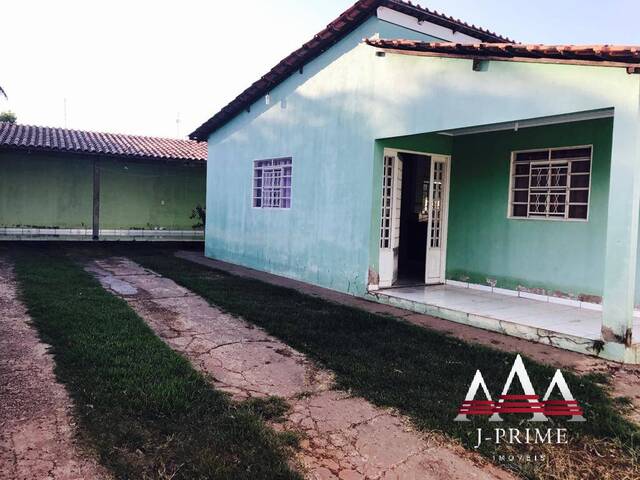 #2140 - Casa para Venda em Várzea Grande - MT - 2