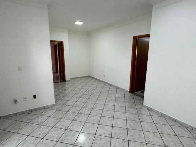 #2158 - Apartamento para Locação em Cuiabá - MT