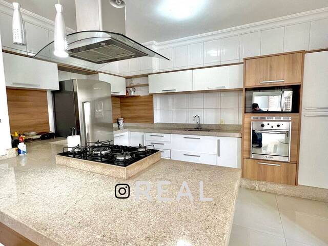 Apartamento para Venda em Cuiabá - 4