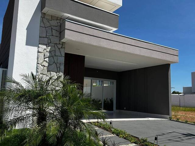 #2305 - Casa em condomínio para Venda em Cuiabá - MT - 1