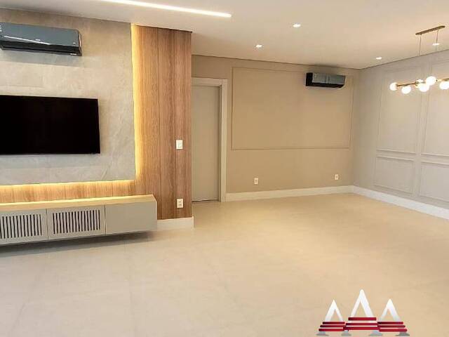 Apartamento para Venda em Cuiabá - 5