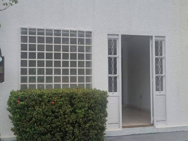 #2498 - Sala para Locação em Cuiabá - MT - 1