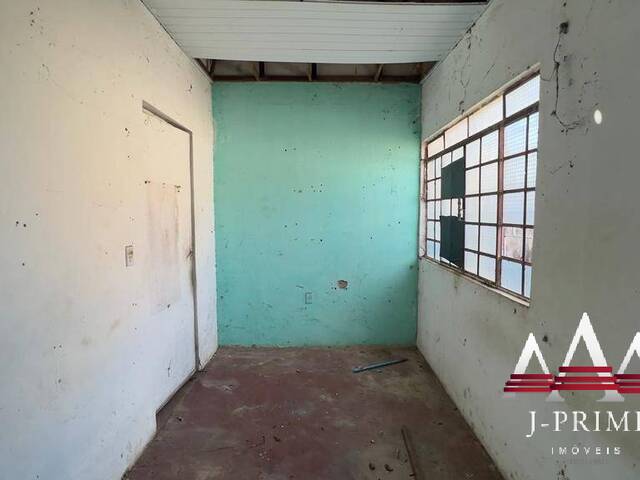 Salão Comercial para Venda em Cuiabá - 4