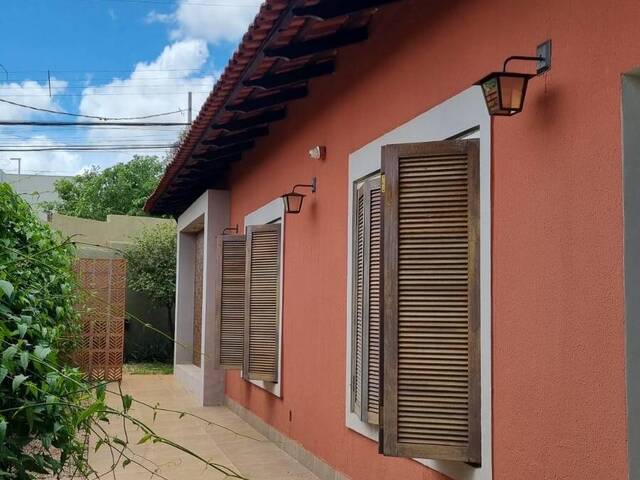 #2621 - Casa para Venda em Cuiabá - MT - 2