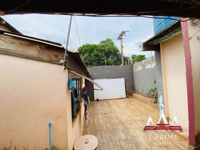 Casa para Venda em Várzea Grande - 4