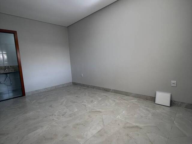 Casa para Venda em Cuiabá - 4