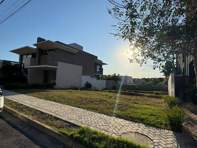 #2427 - Terreno em condomínio para Venda em Cuiabá - MT - 1