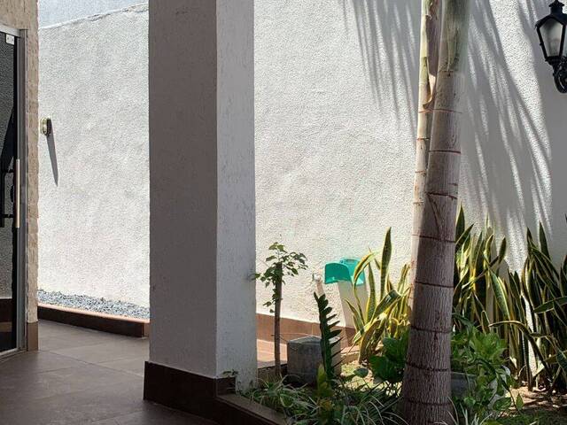 Casa para Venda em Várzea Grande - 5