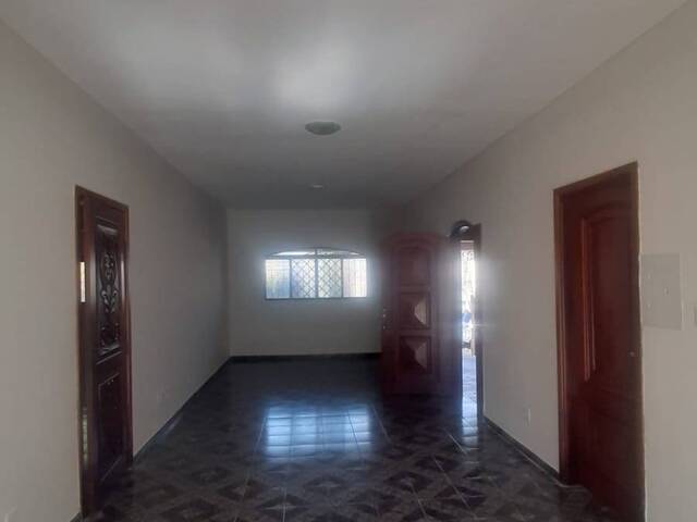 Casa para Venda em Cuiabá - 4