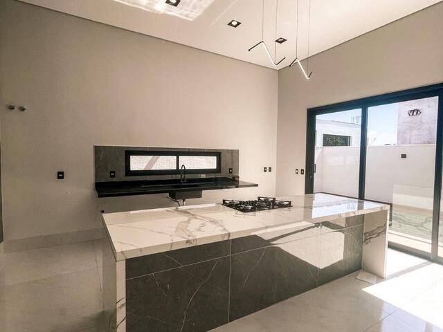 #2770 - Casa em condomínio para Venda em Cuiabá - MT - 2